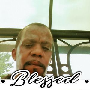 Meet your Posher, Carlos