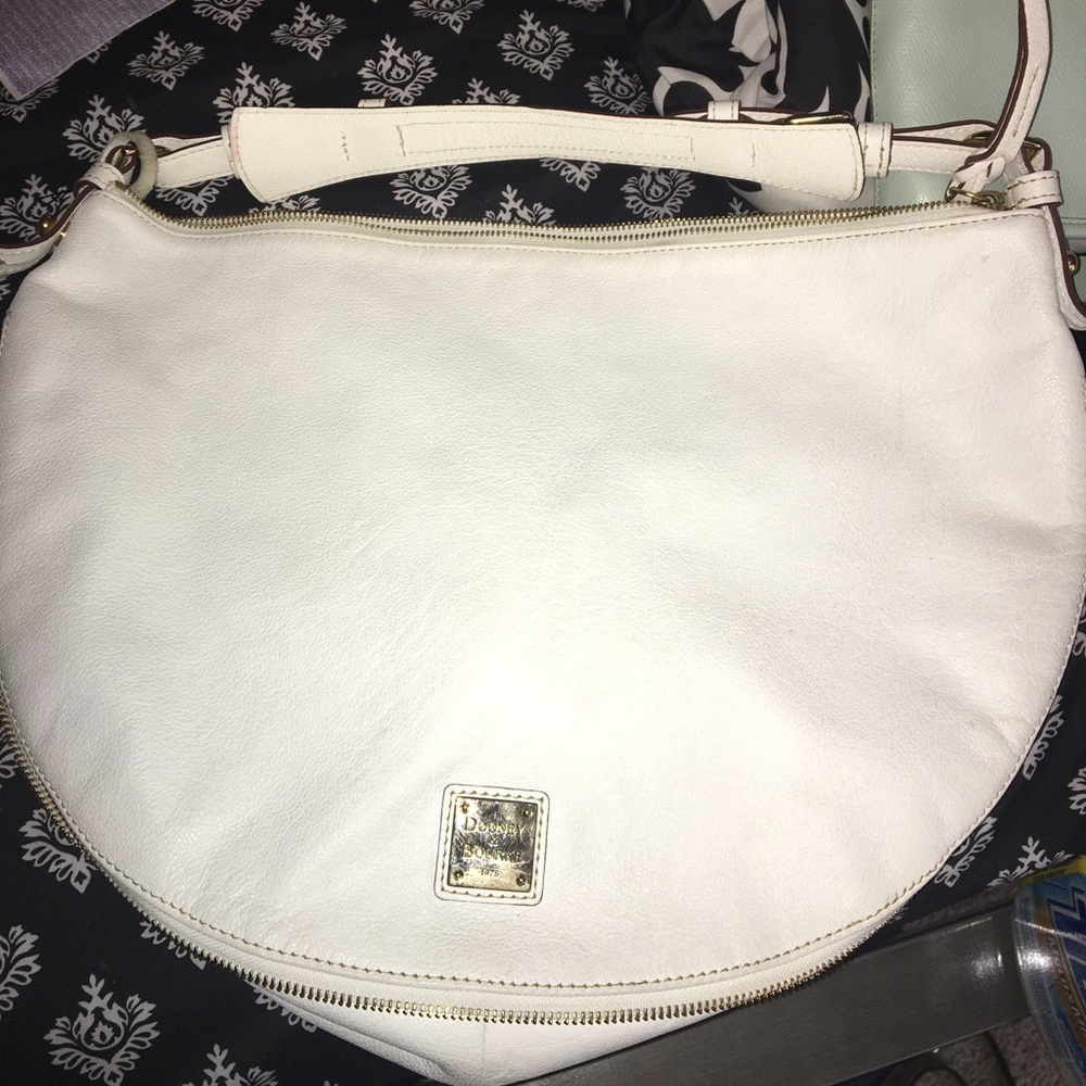 Dooney & Bourke bag . ‼️‼️A Must Go‼️