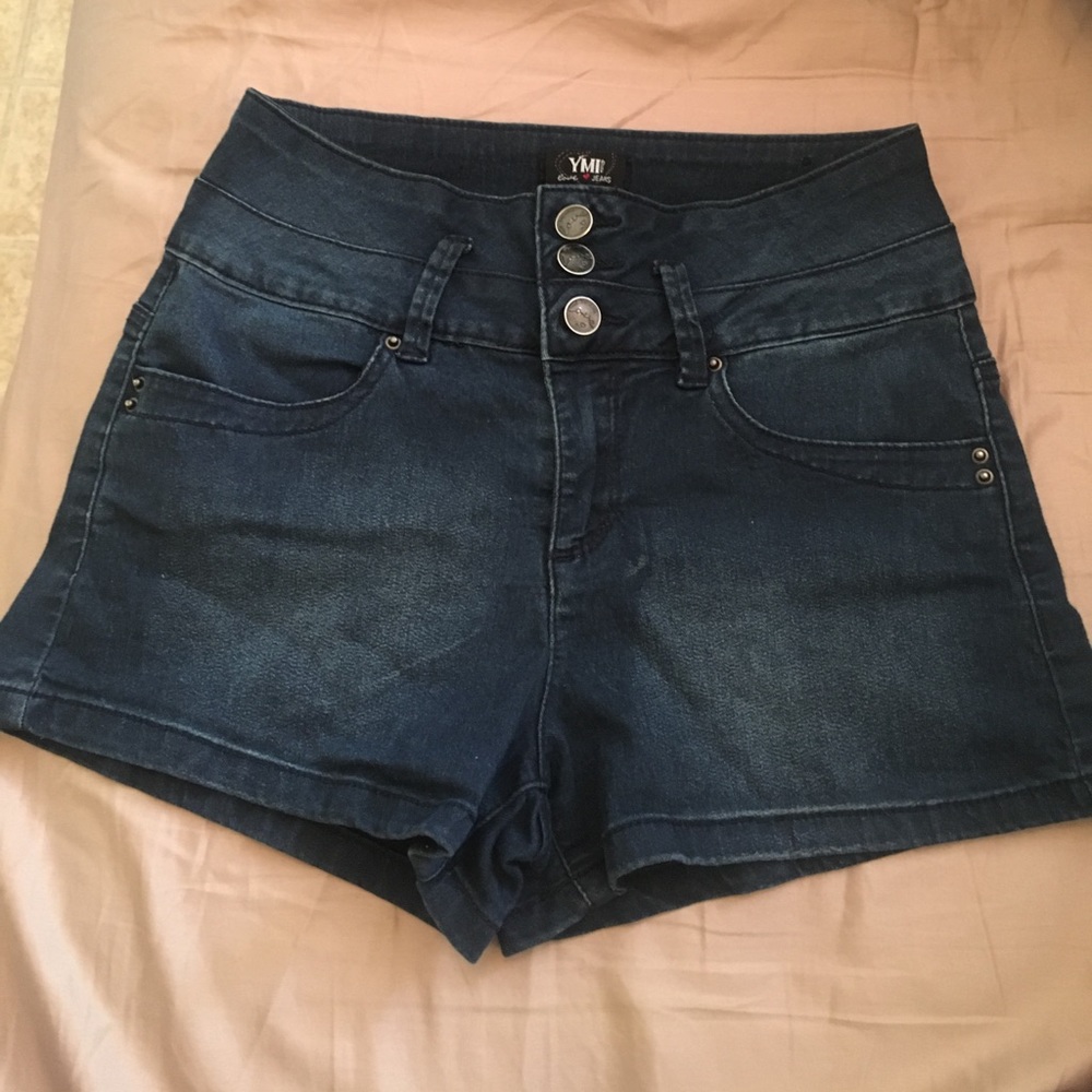YMI jean shorts size 5 juniors