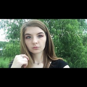 Meet your Posher, Lexi