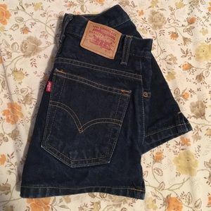 Vintage Levi shorts!!
