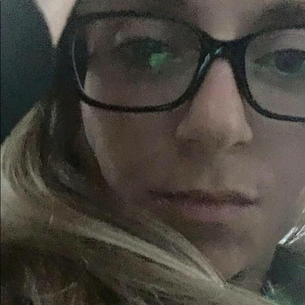 Meet your Posher, Paula