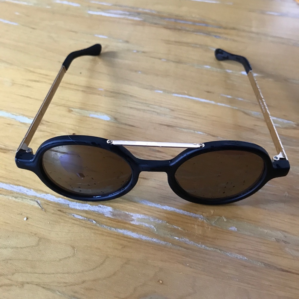 komono matte black and gold 🕶sun glasses 😎 - Picture 2 of 6