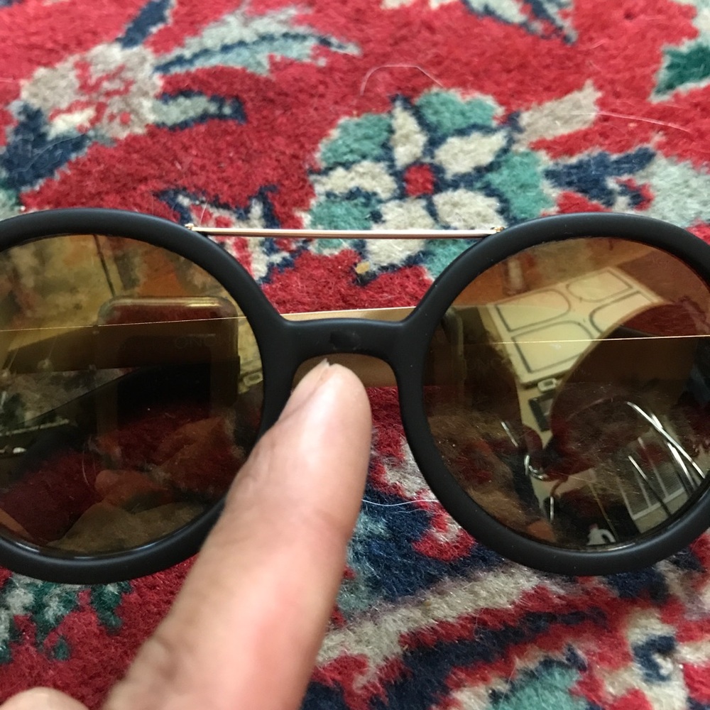 komono matte black and gold 🕶sun glasses 😎 - Picture 6 of 6