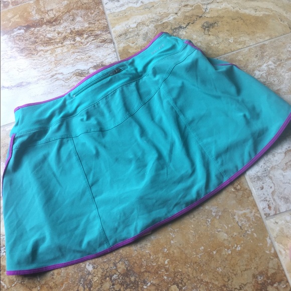 Nike running skort w/fabulous fun bright short pop - Picture 4 of 8