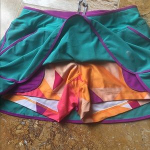 Nike running skort w/fabulous fun bright short pop