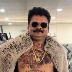 Meet your Posher, Luis