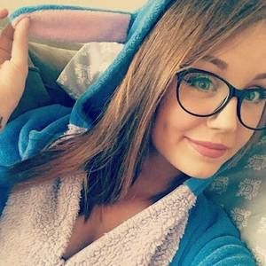 Meet your Posher, Cydney