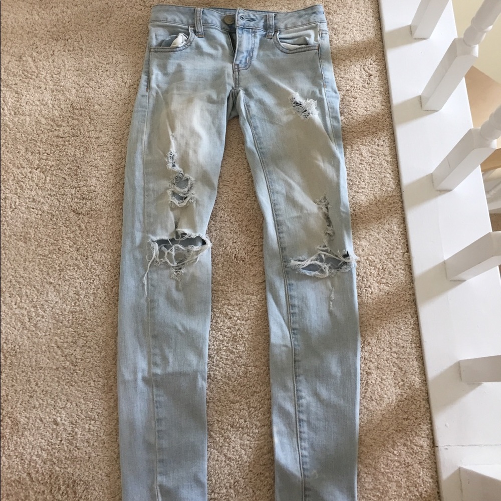 American Eagle Outfitters light wash ripped jeans