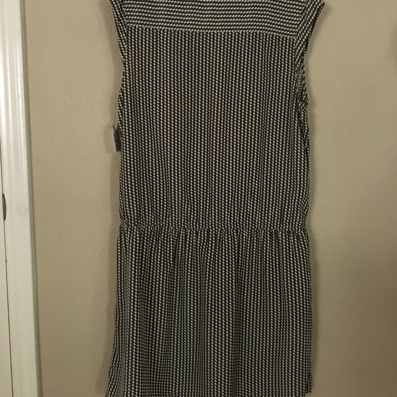 Caslon Sleeveless Dress - Picture 2 of 3