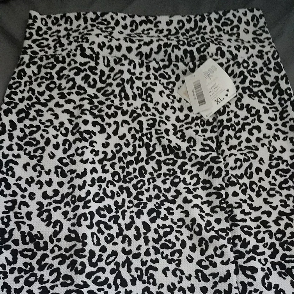 Lularoe xl Cassie cheetah print