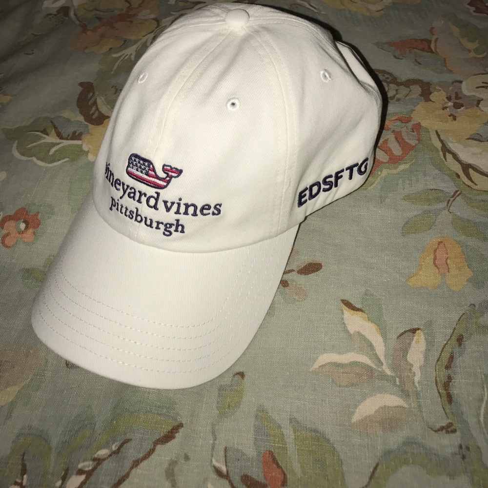 Vineyard Vines Pittsburgh Hat - NEVER WORN!! 🐳