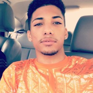 Meet your Posher, Eli