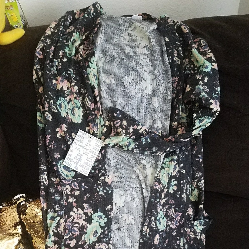 Lularoe Sarah Large floral unicorn print