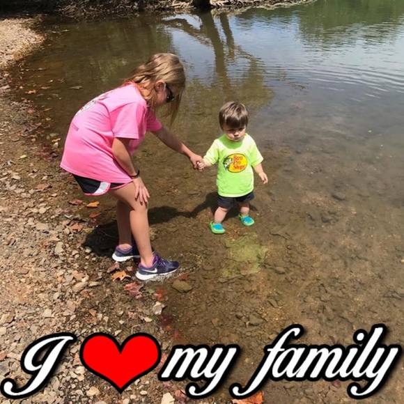 Meet your Posher, Sondra - Picture 1 of 1