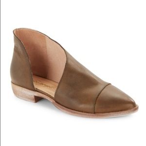 Free People royals flat