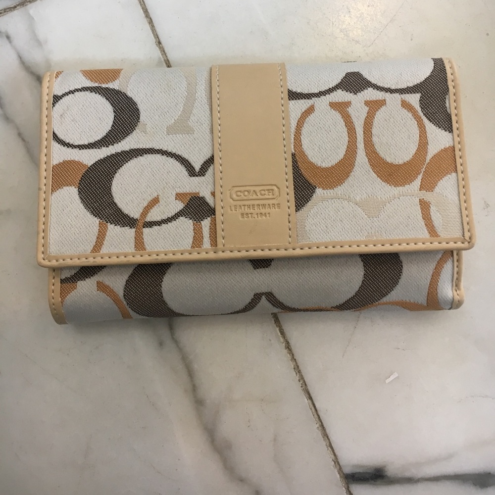 Coach wallet