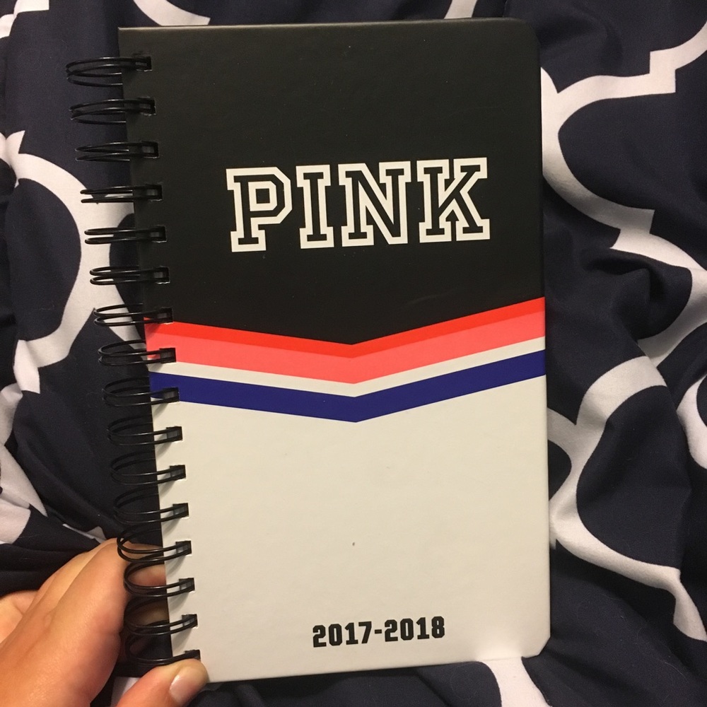 Pink monthly and weekly planner