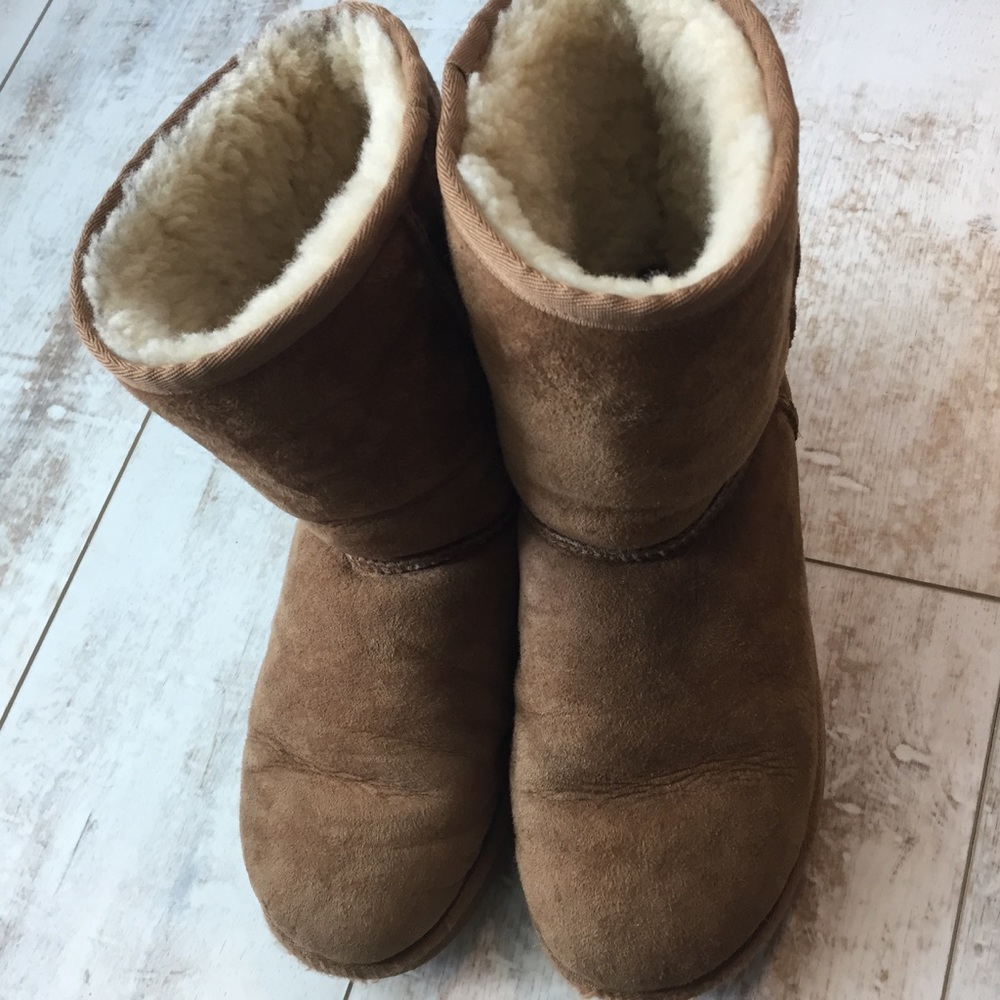 UGG Classic II Short Boots