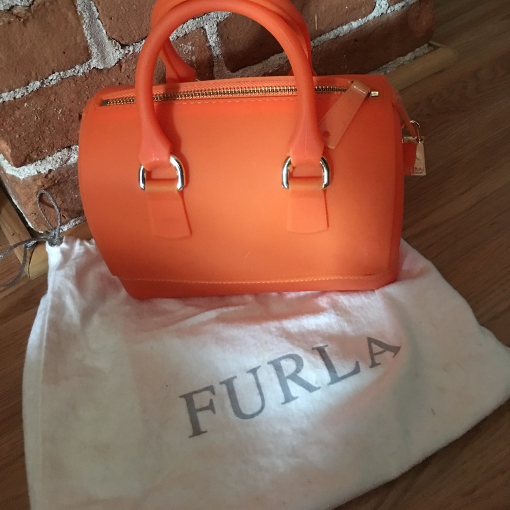 Furla! Make an offer!