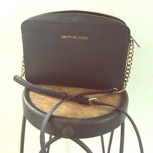 Michael Kors Jet Set Crossbody