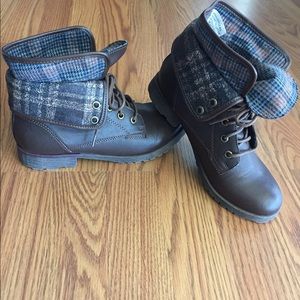 Rock & Candy combat style boots
