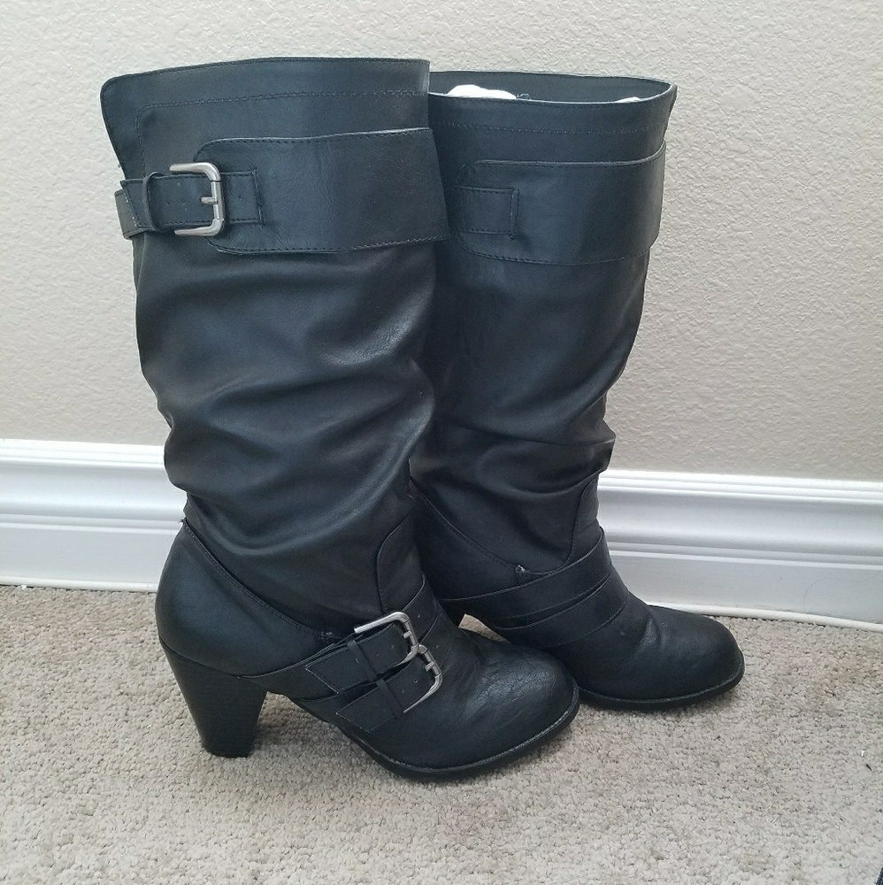 Black Mossimo heeled boots