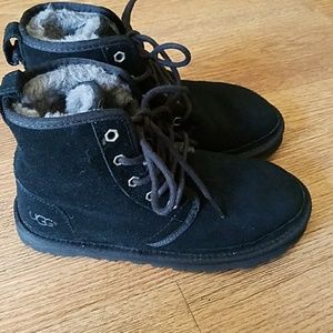 NWOT Ugg Harkley