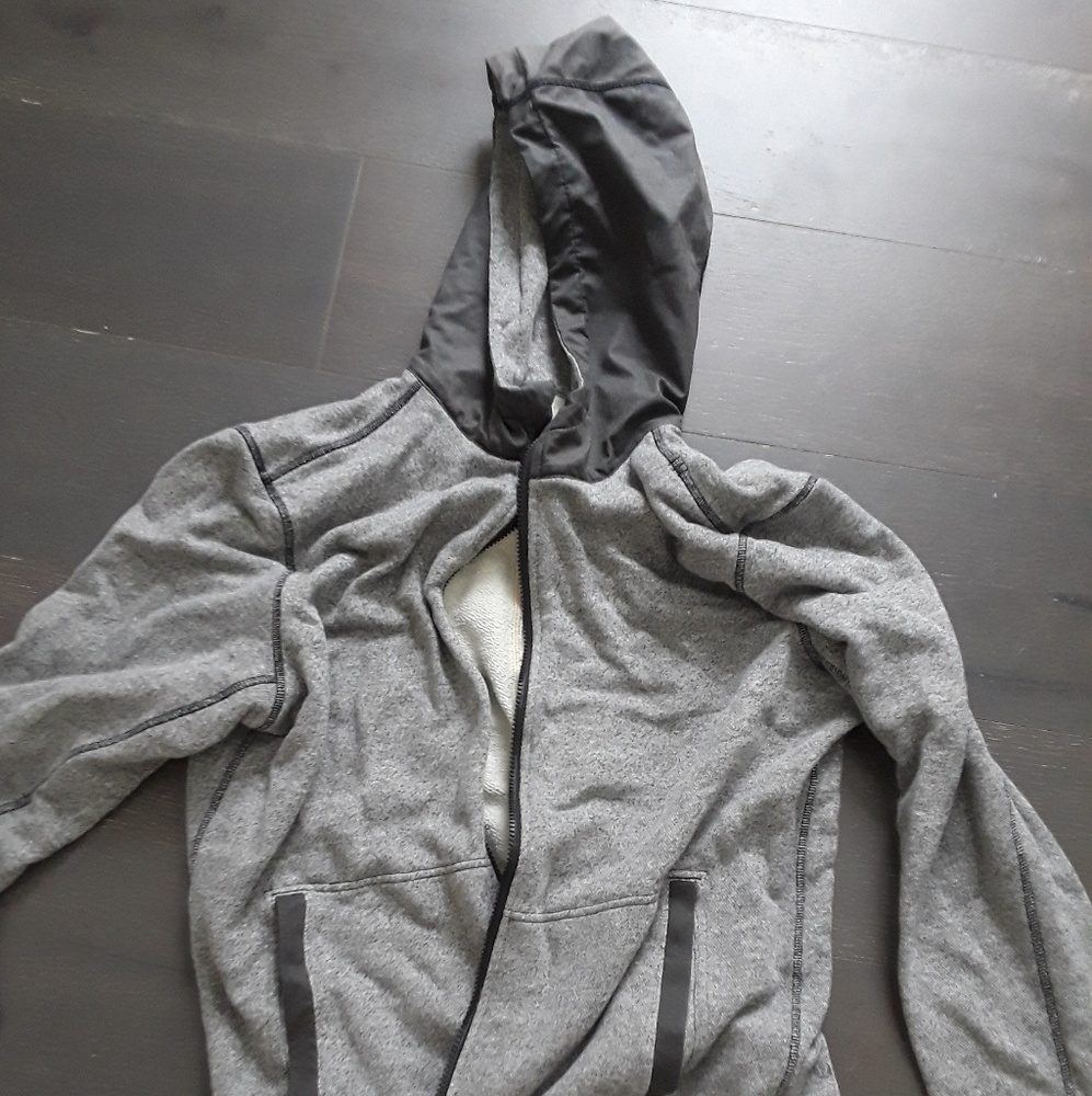 Lululemon sweatshirt