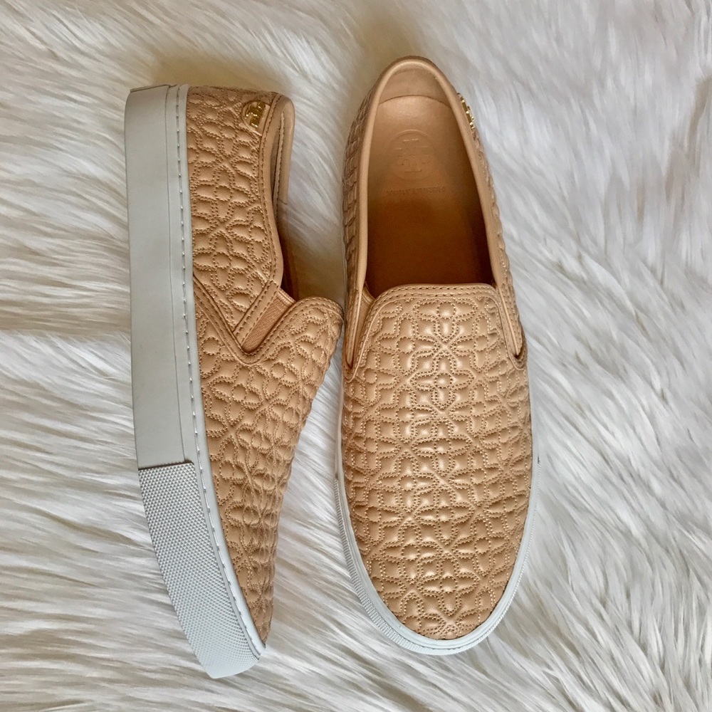 Authentic woman's Tory Burch size 8.5