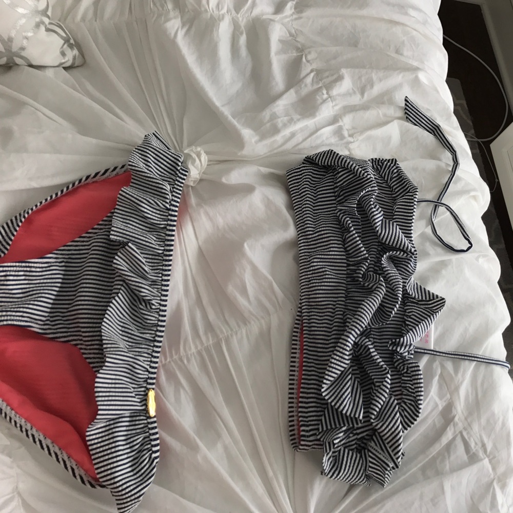 Jessica Simpson bikini, negotiable!