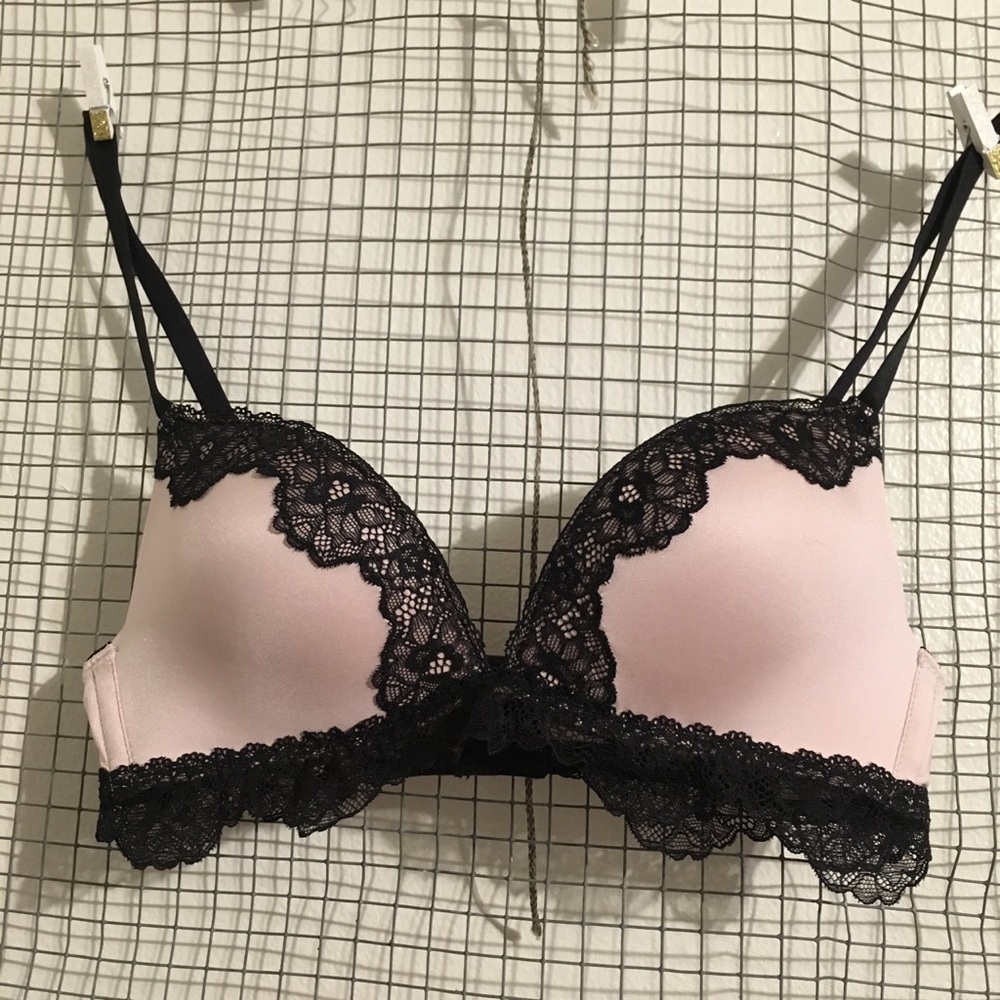 NWOT wireless push up bra