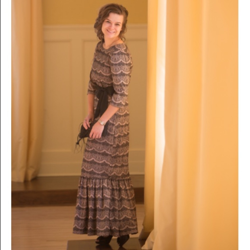Dainty Jewell's Dress