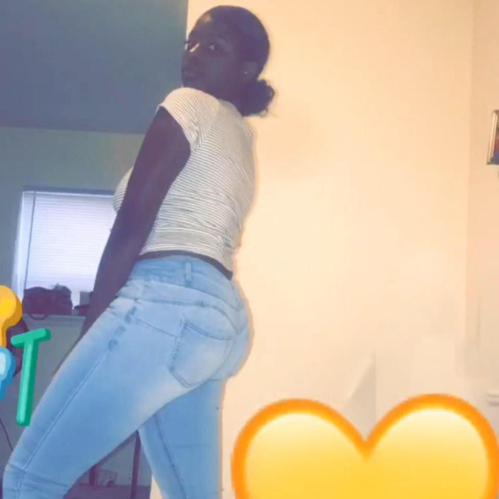 Meet your Posher, Malissa