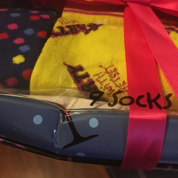 Betsey Johnson 9 Pack Party Crew Socks - Picture 7 of 8