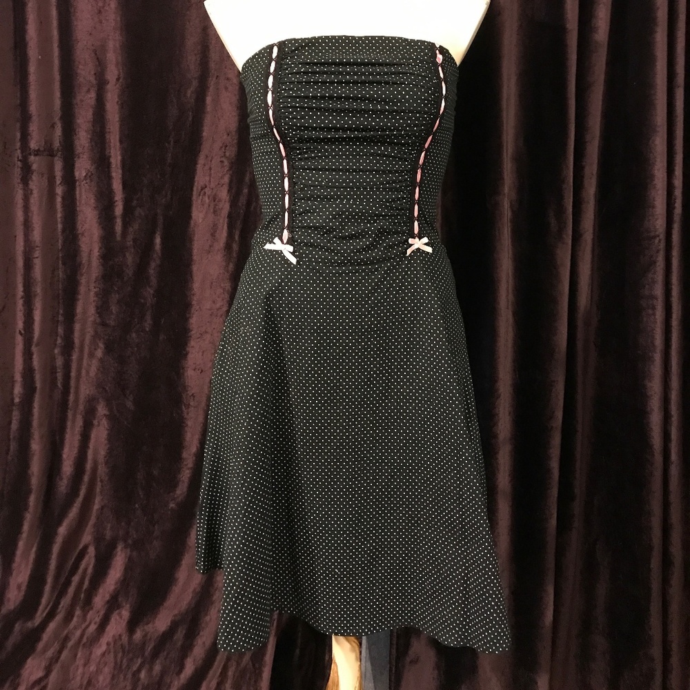 Polk-a-dot A-line dress with pink ribbon detail