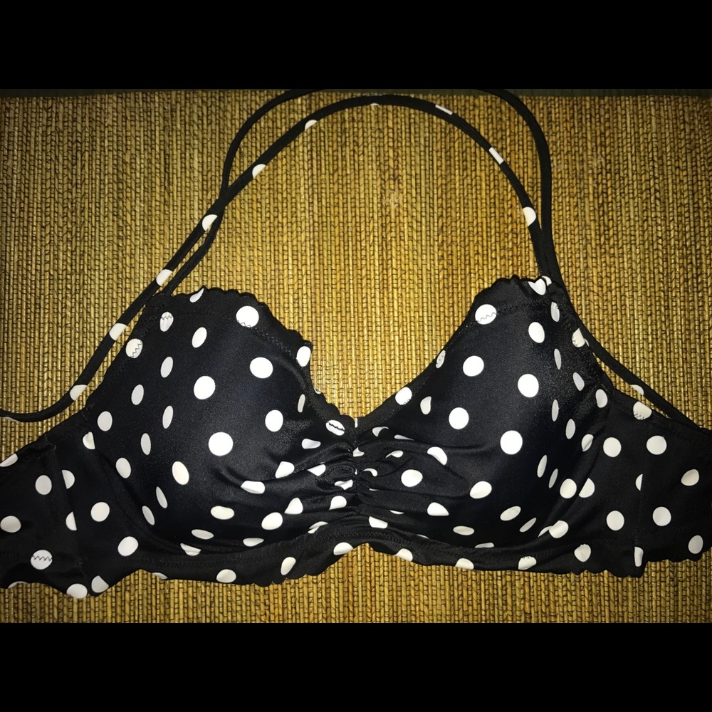 32d VS swim top