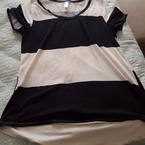 LulaRoe classic T