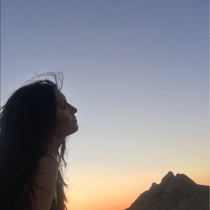 Meet your Posher, Raquel