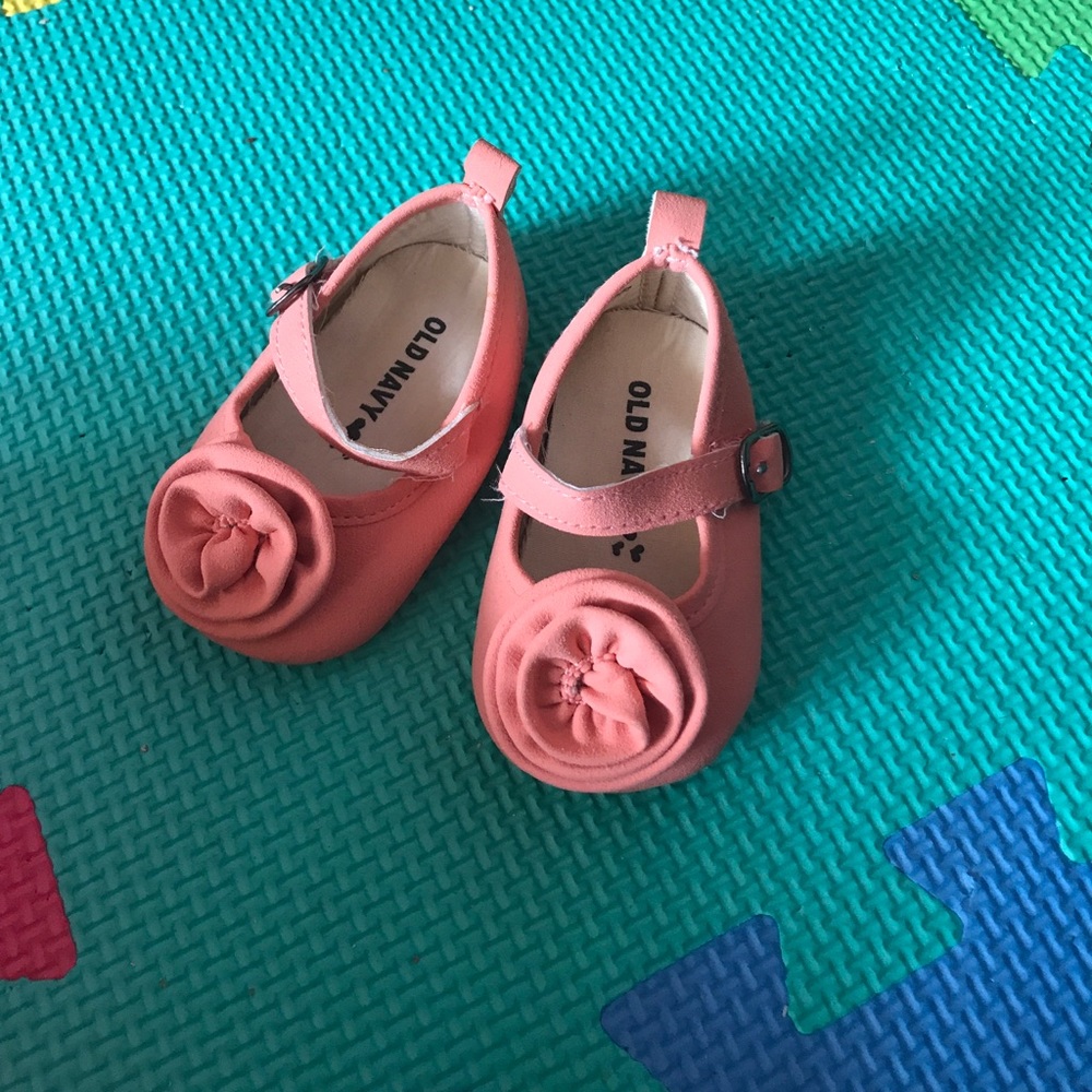 Old navy shoes