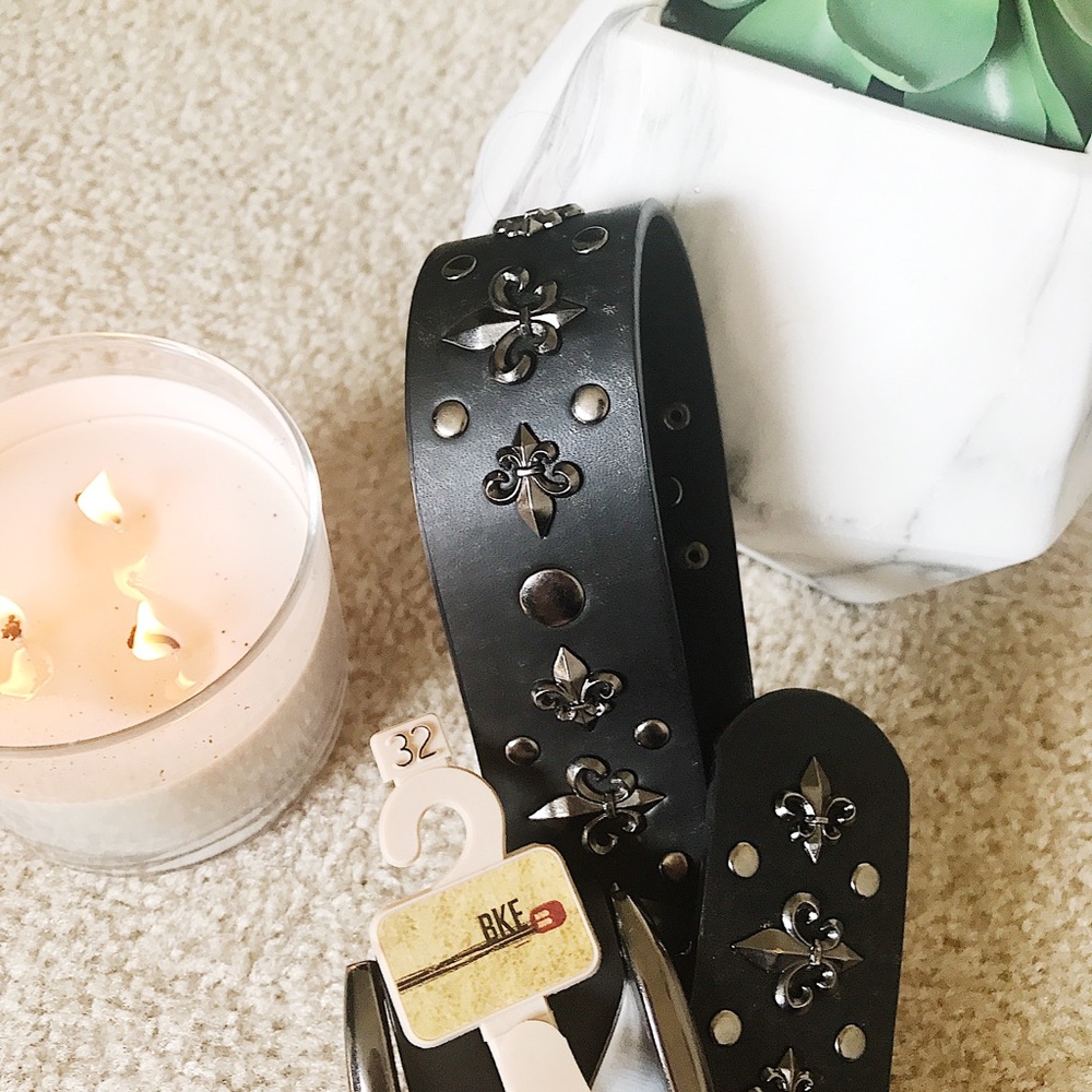 🔥FINAL PRICE🔥 Bundle for private offer.