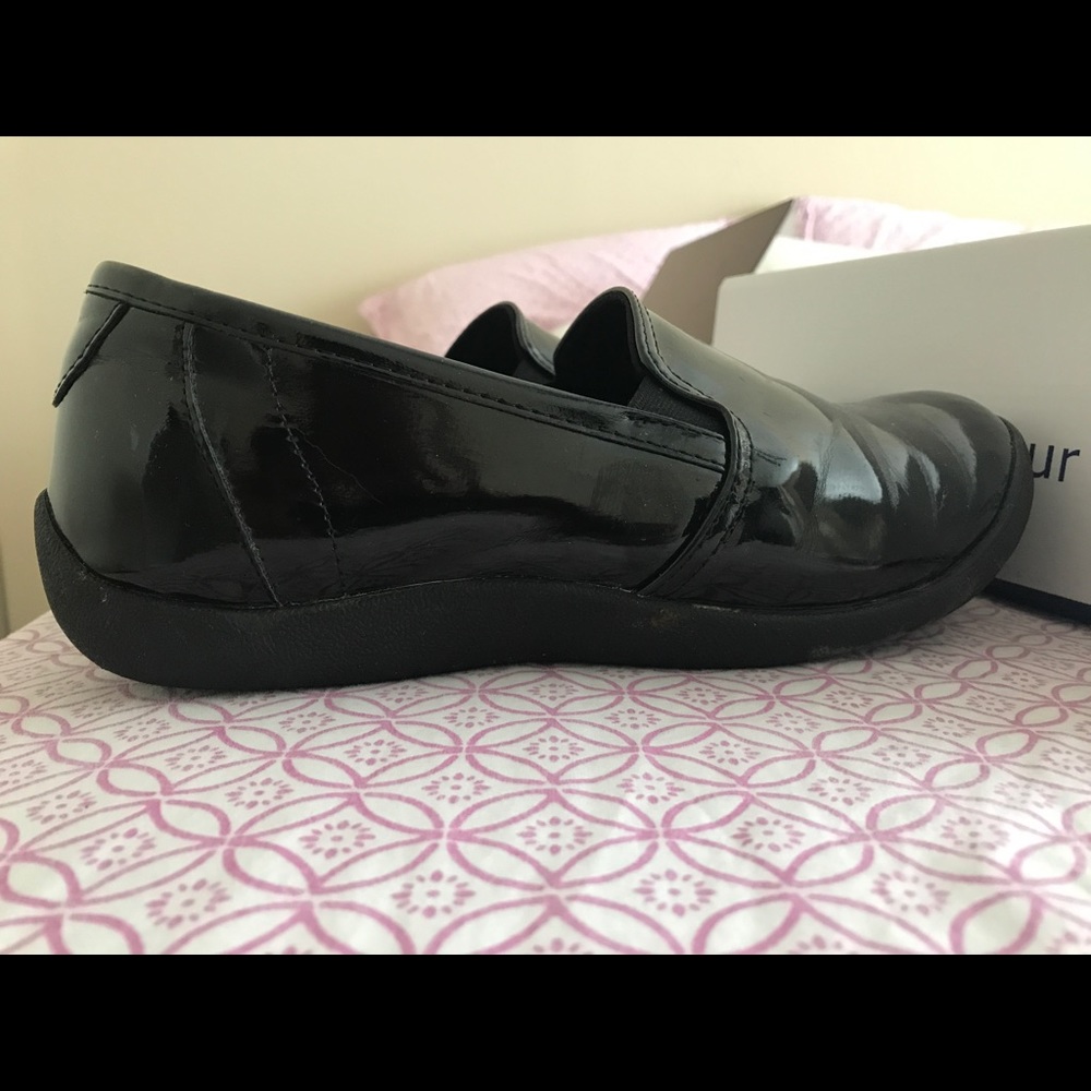 Nursing shoes