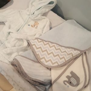 Baby bath robe and hooded towels