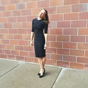 Lululemon Out of this world dress size 4/6?