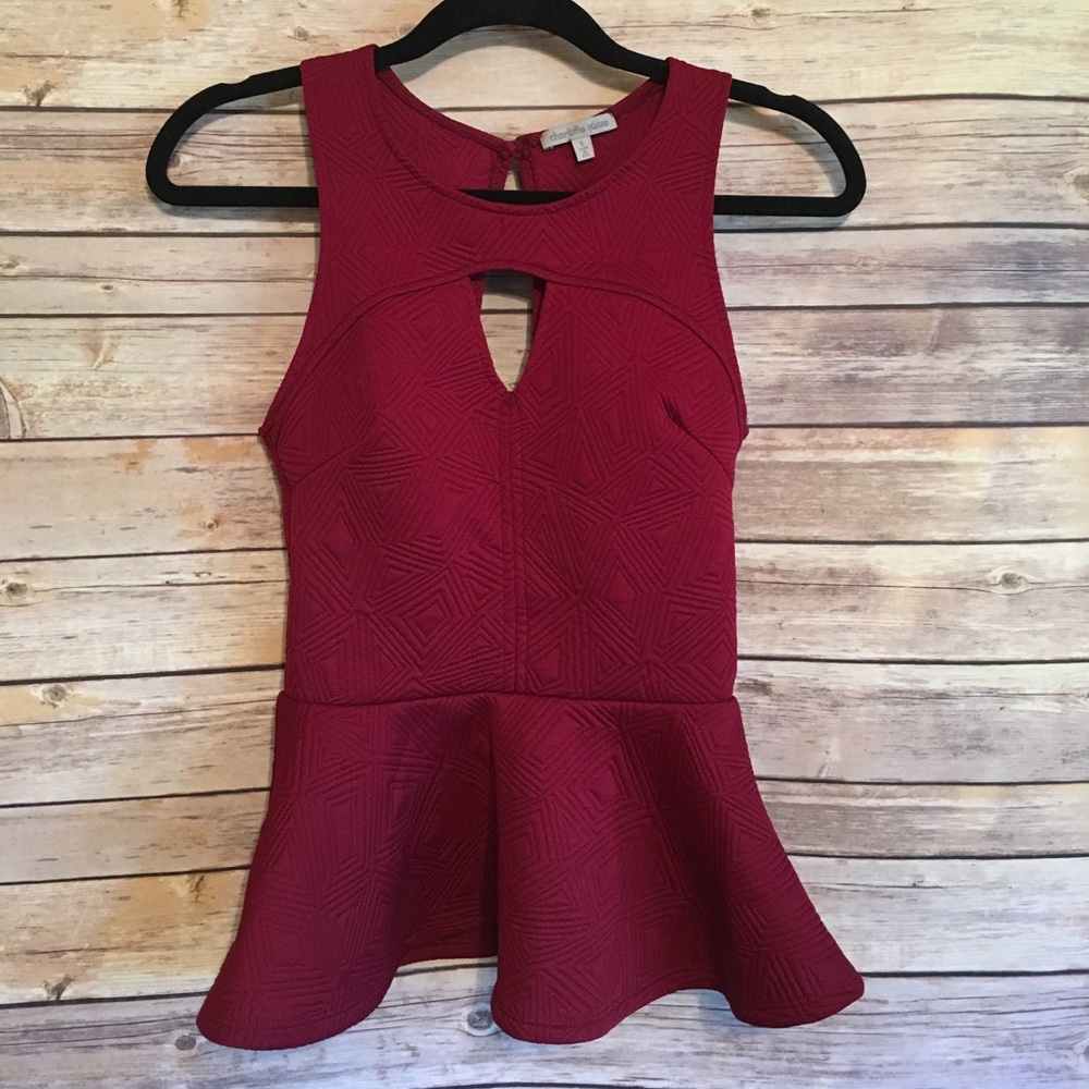 🌻 Burgundy Textured Peep Hole Peplum Tank Top