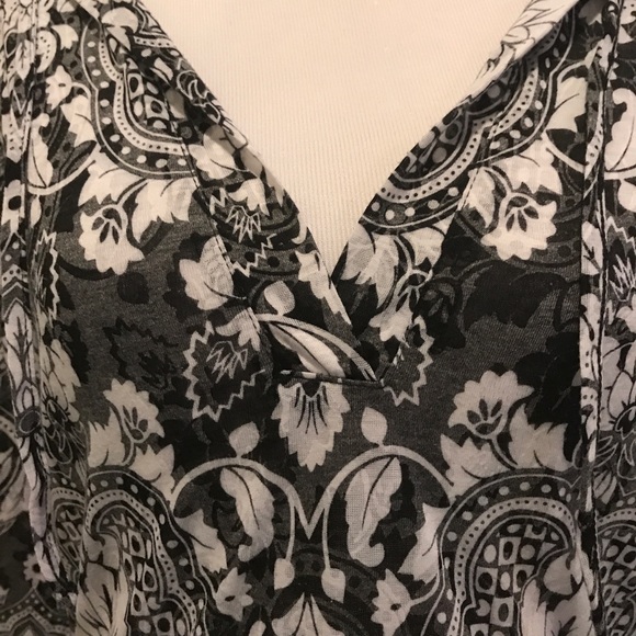 Hooded Beach Cover Up - Picture 2 of 6