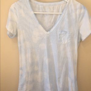 GAP light blue tee