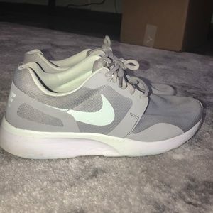 Nike cute workout shoes