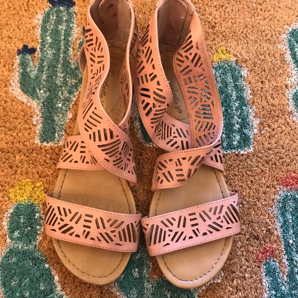 Beige laser cut sandals sz 8