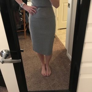 express midi 0 houndstooth skirt new with tags
